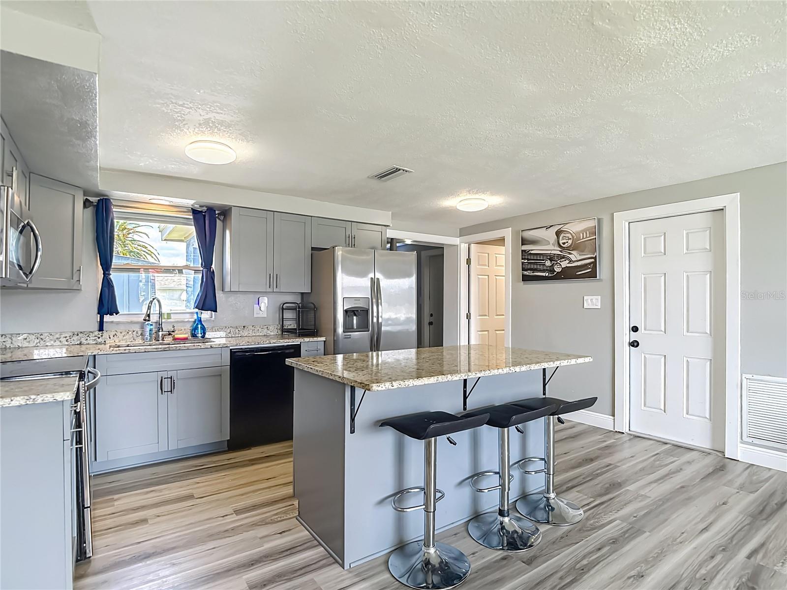 Image 23 of 53 For 10905 Scenic Drive