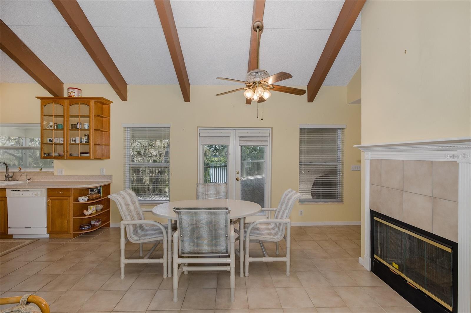 Image 16 of 53 For 2020 Cove Court