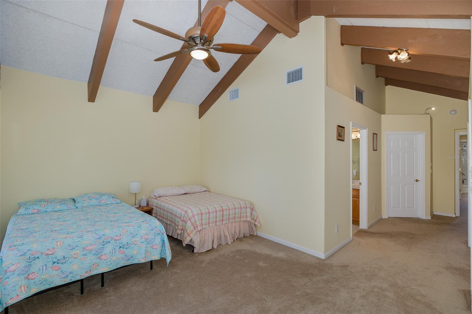 Image 31 of 53 For 2020 Cove Court