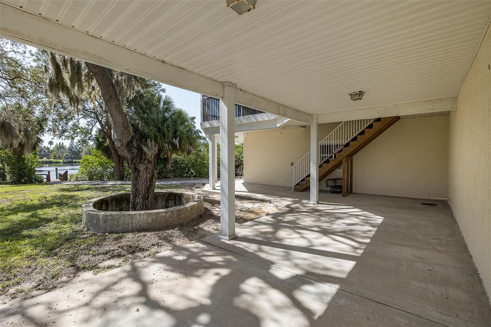 Image 43 of 53 For 2020 Cove Court