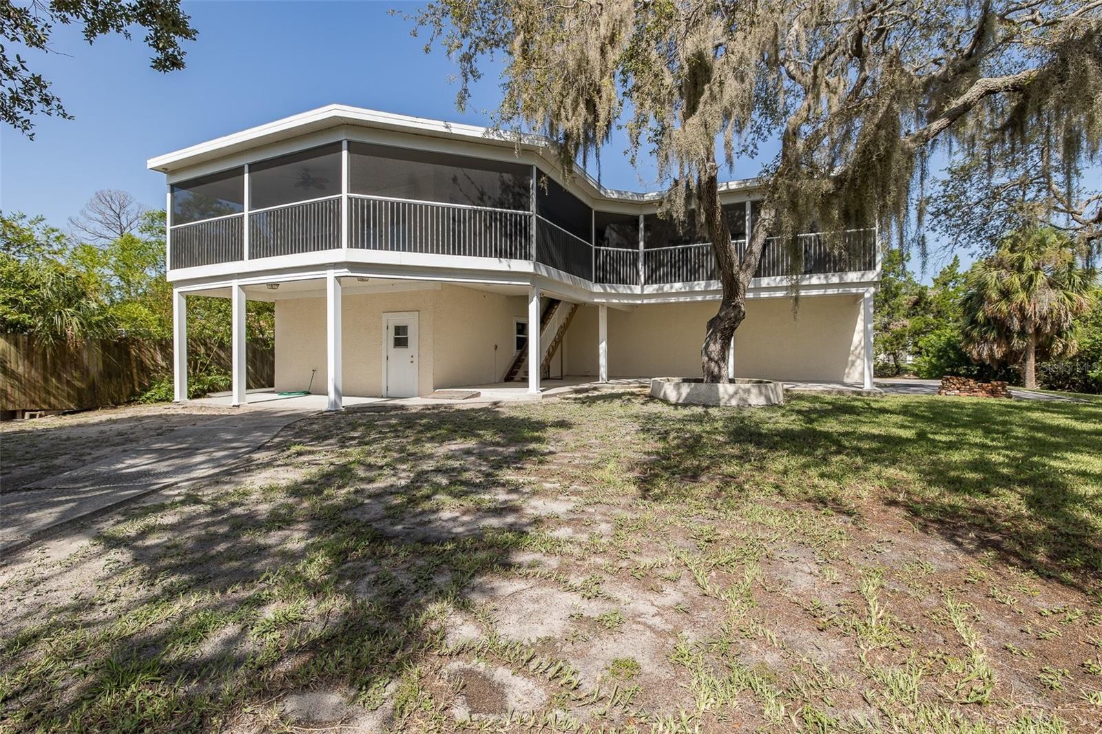 Image 7 of 53 For 2020 Cove Court