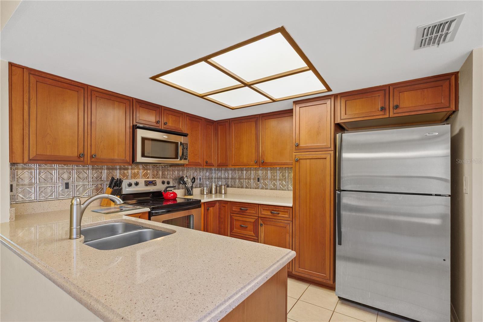 Image 15 of 43 For 10707 Millriver Drive