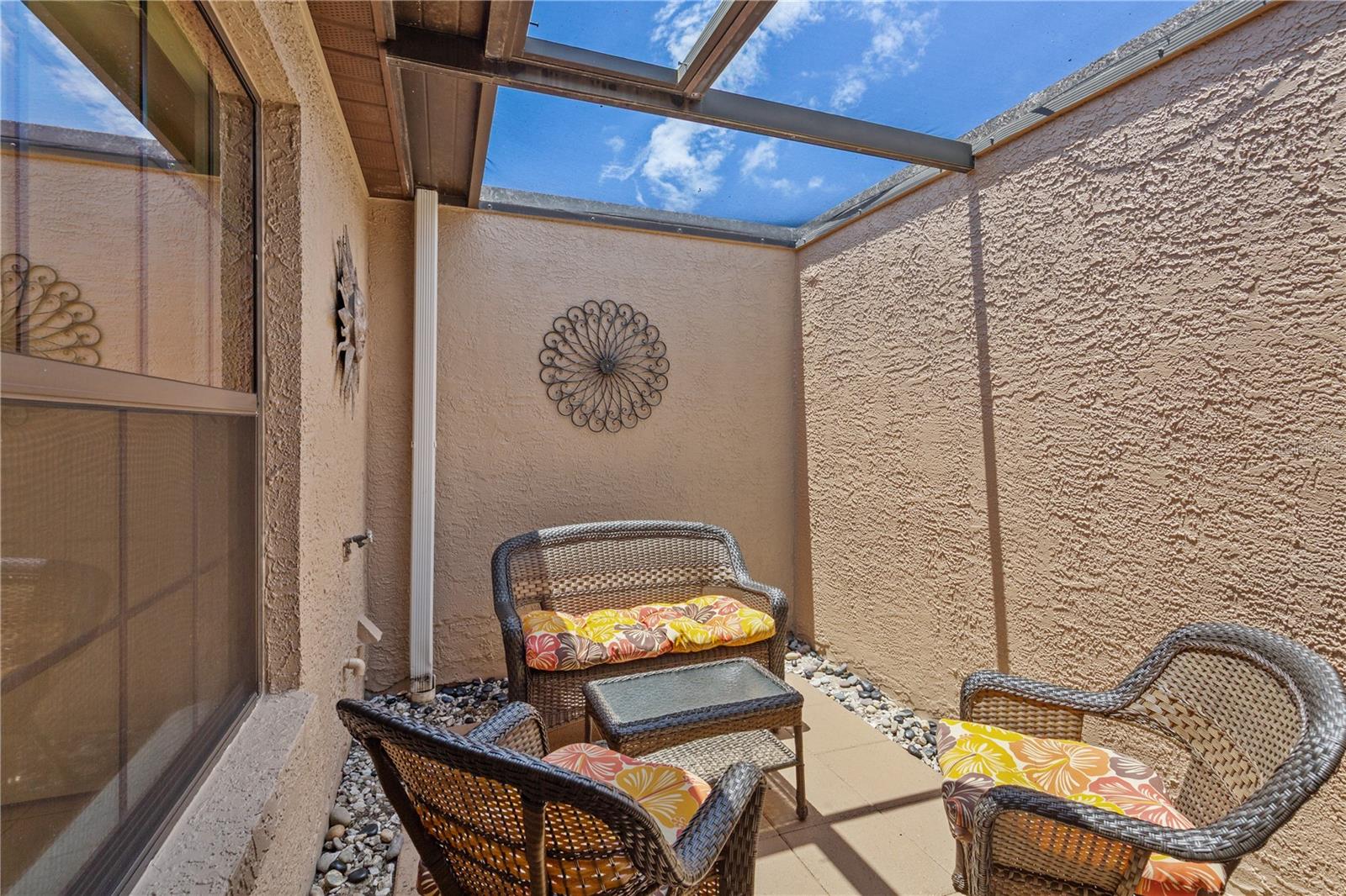 Image 20 of 43 For 10707 Millriver Drive