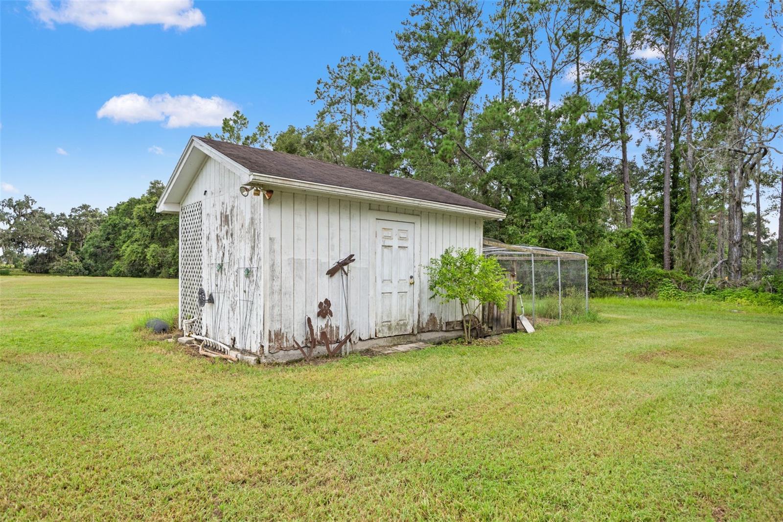 Listing photo id 98 for 22332 Mizell Road