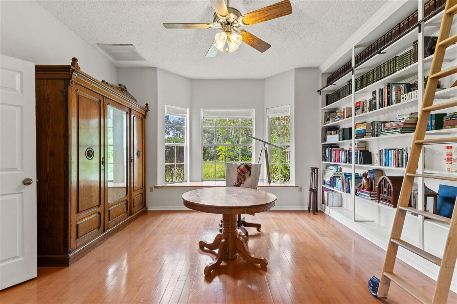 Listing photo id 19 for 22332 Mizell Road