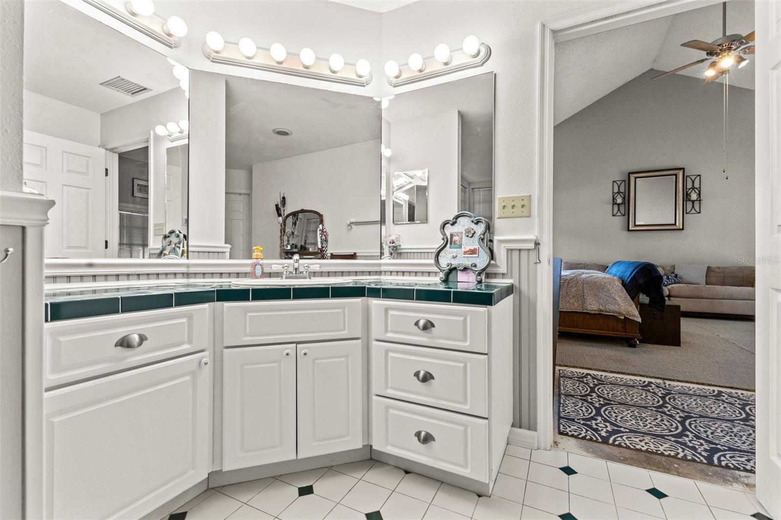Listing photo id 36 for 22332 Mizell Road