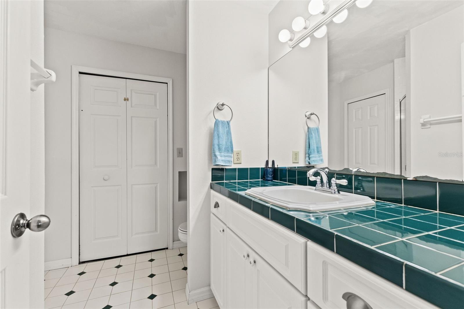 Listing photo id 37 for 22332 Mizell Road