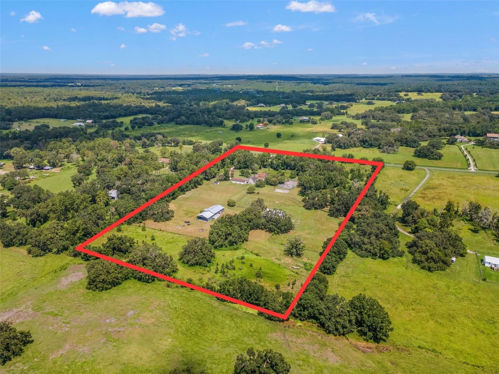Listing photo id 2 for 22332 Mizell Road