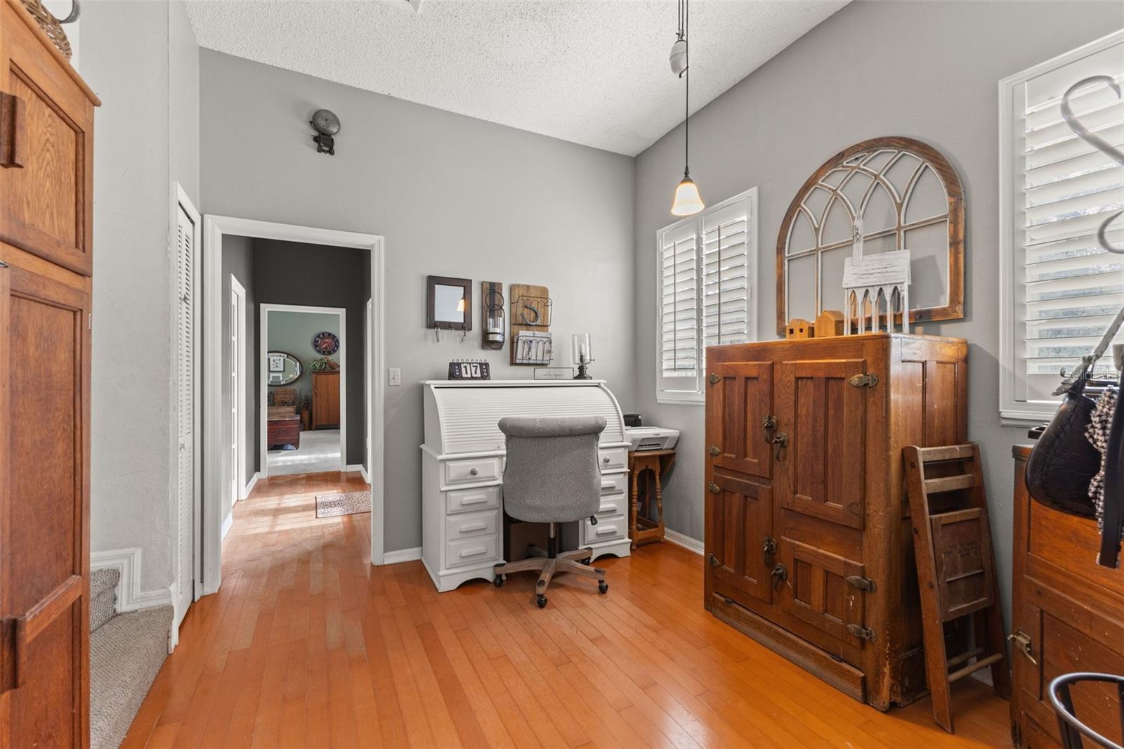 Listing photo id 41 for 22332 Mizell Road