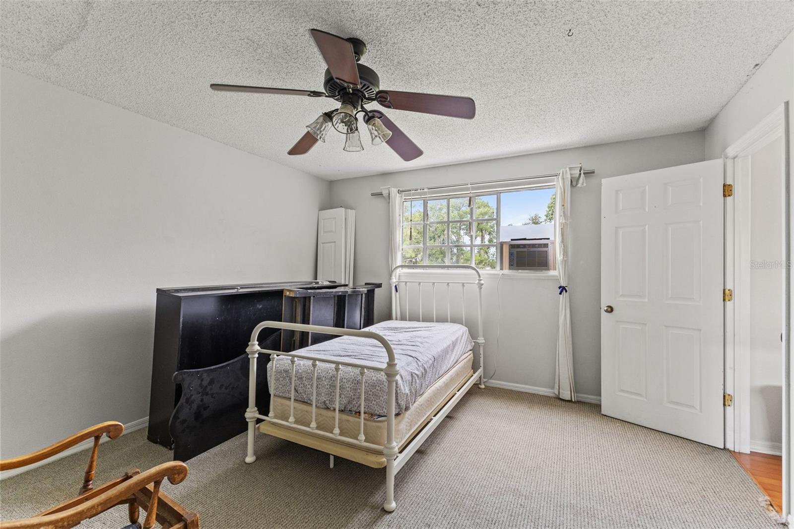Listing photo id 47 for 22332 Mizell Road