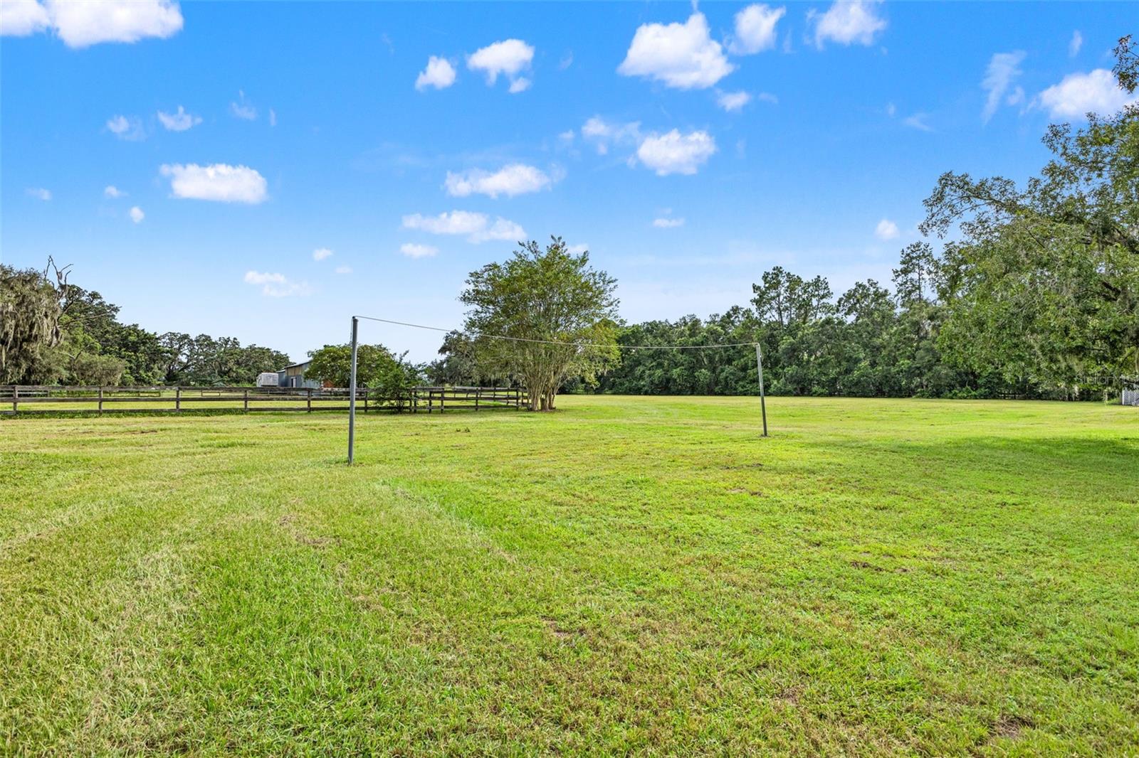 Listing photo id 63 for 22332 Mizell Road