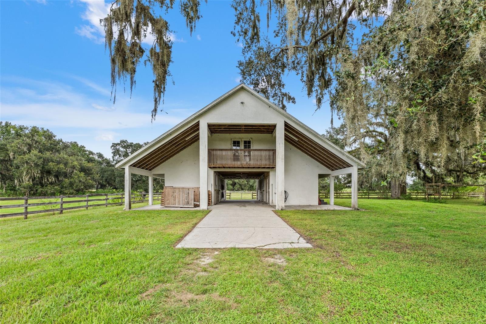 Listing photo id 65 for 22332 Mizell Road