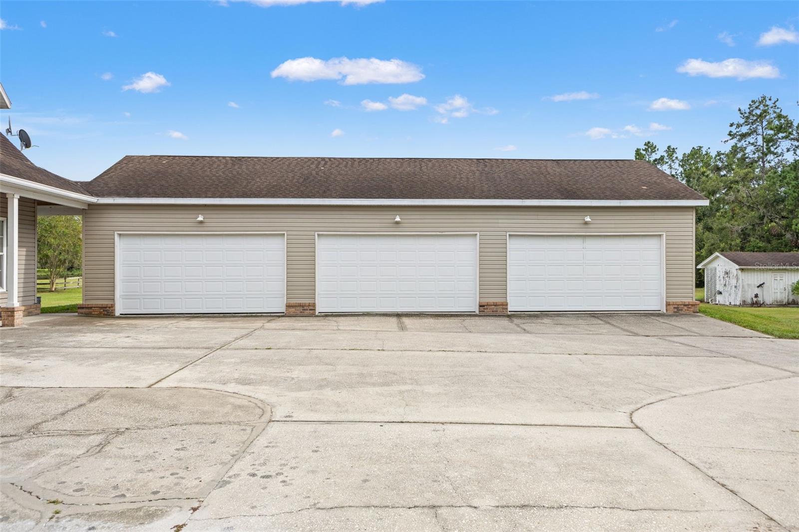 Listing photo id 5 for 22332 Mizell Road