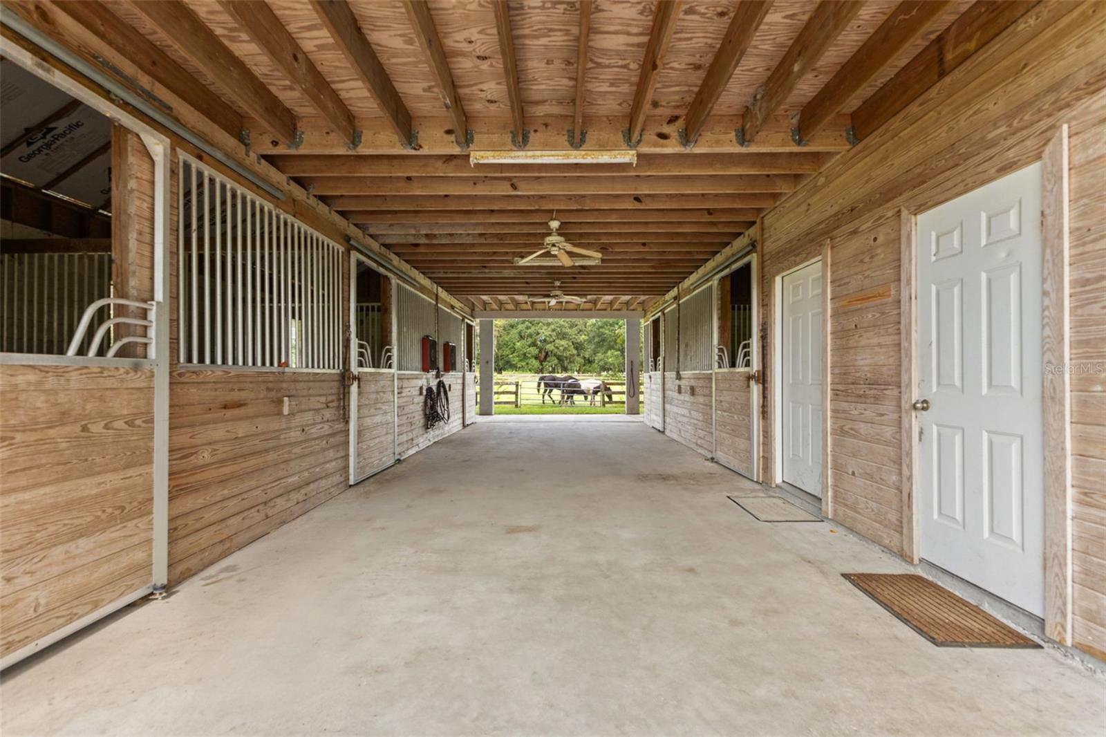 Listing photo id 68 for 22332 Mizell Road