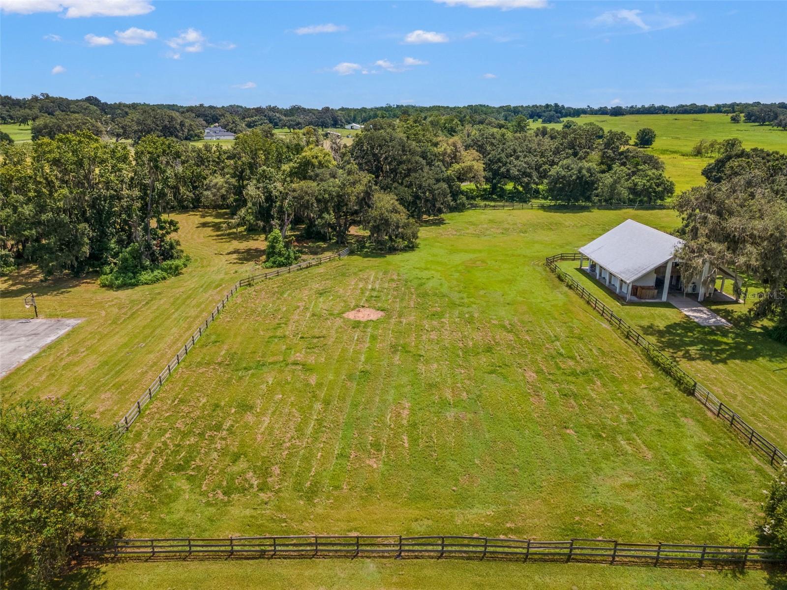 Listing photo id 85 for 22332 Mizell Road