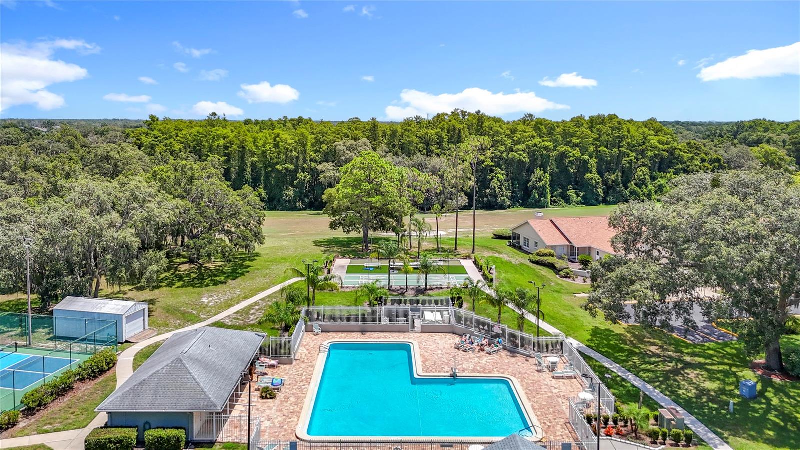 Image 65 of 75 For 13630 Plantation Lake Circle