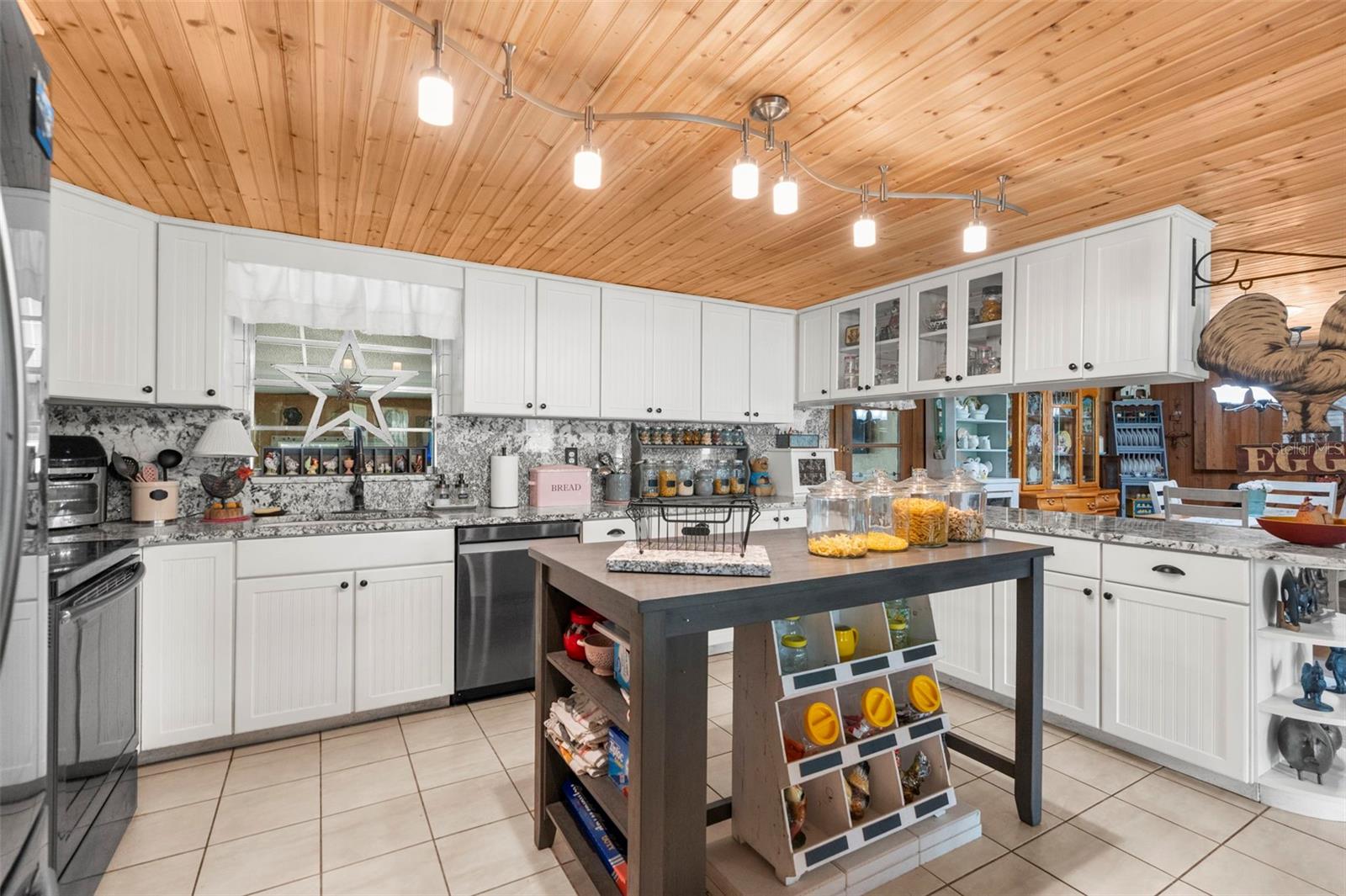 Image 10 of 56 For 11094 51st Drive