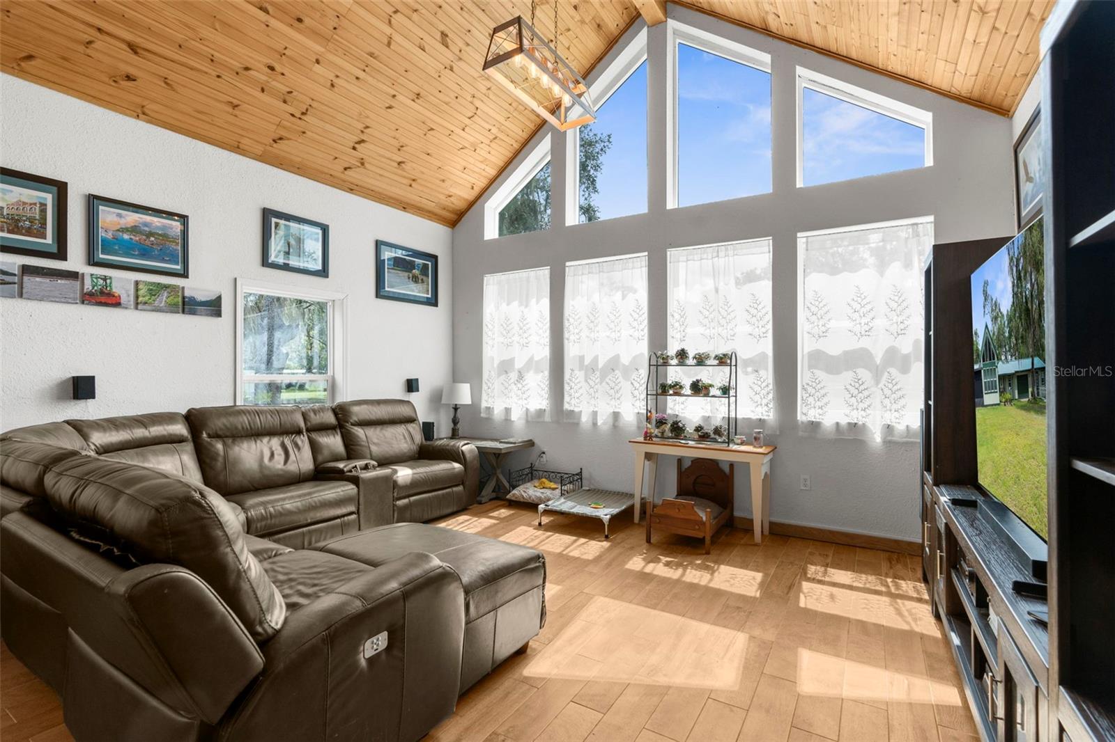 Image 6 of 56 For 11094 51st Drive
