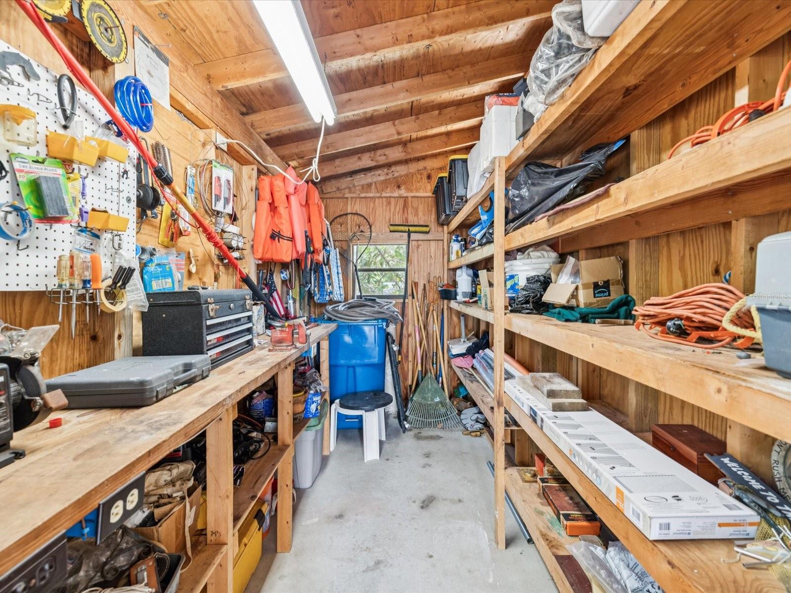 Listing photo id 27 for 6325 Sebring Street