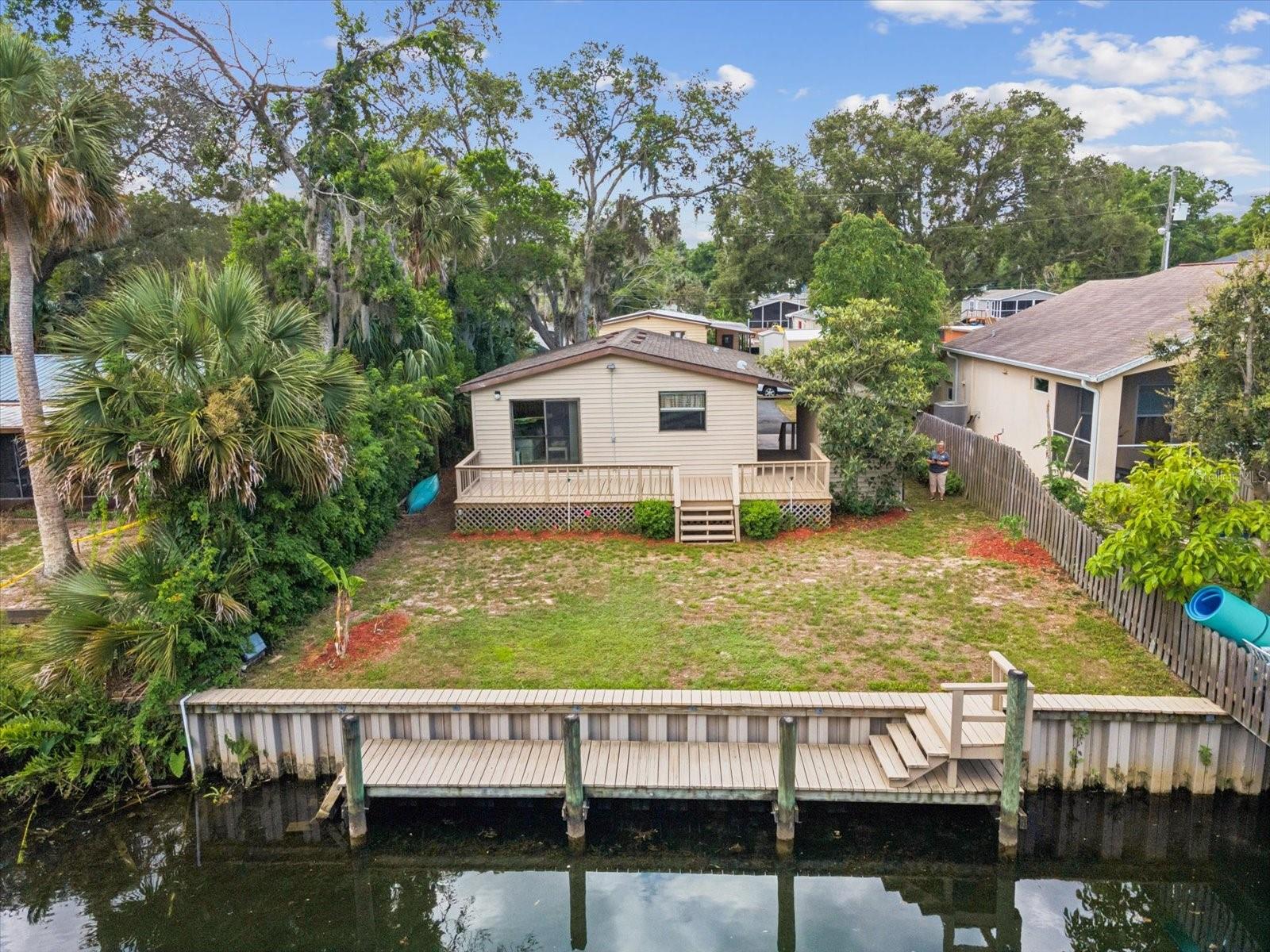 Listing photo id 1 for 6325 Sebring Street