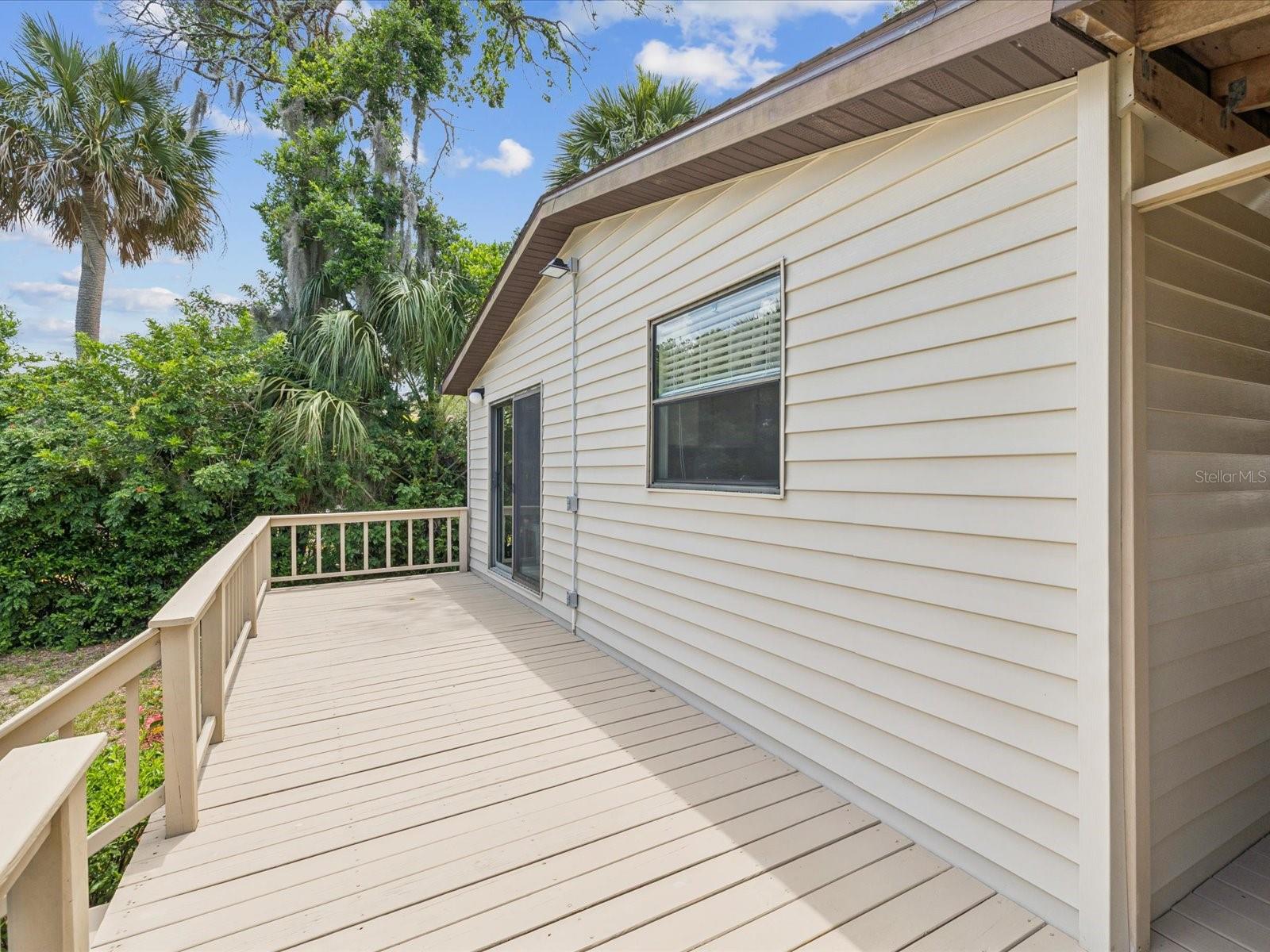 Listing photo id 28 for 6325 Sebring Street