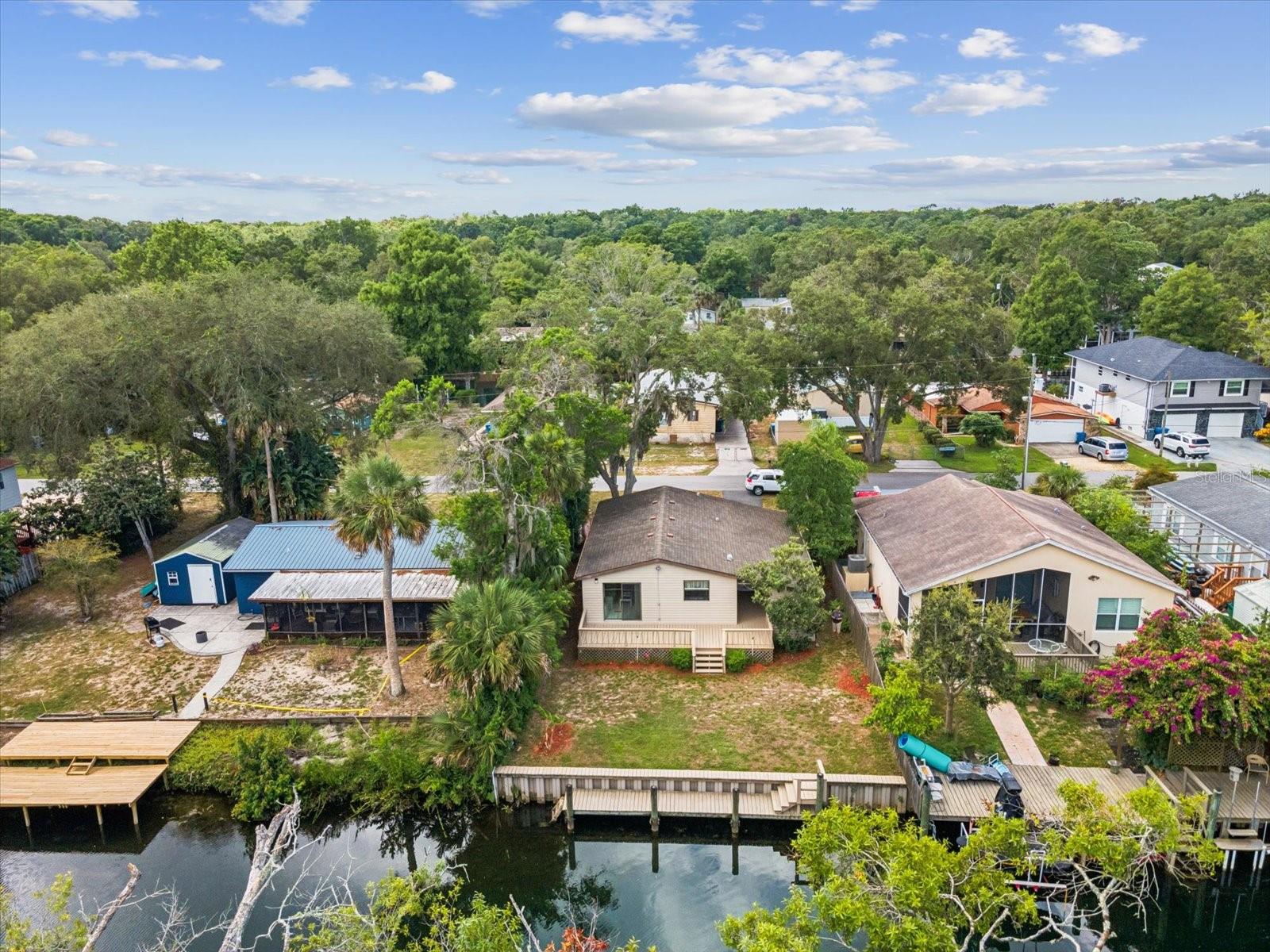 Listing photo id 33 for 6325 Sebring Street