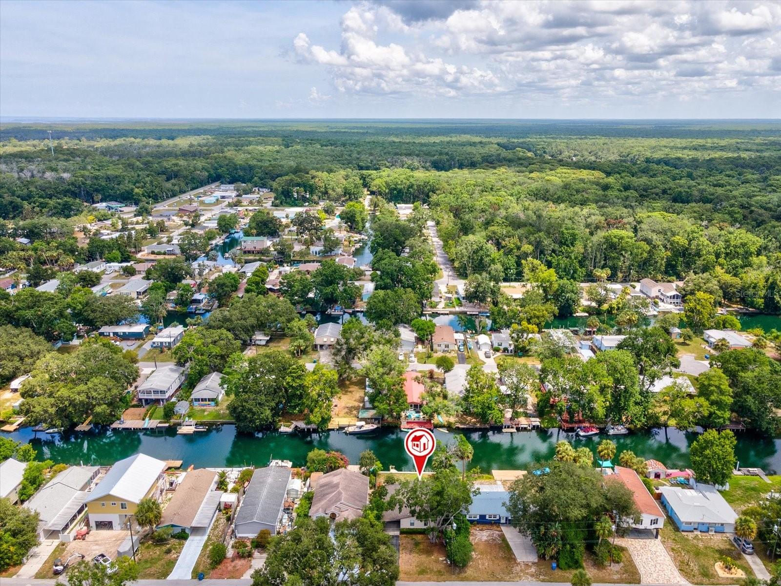 Listing photo id 36 for 6325 Sebring Street