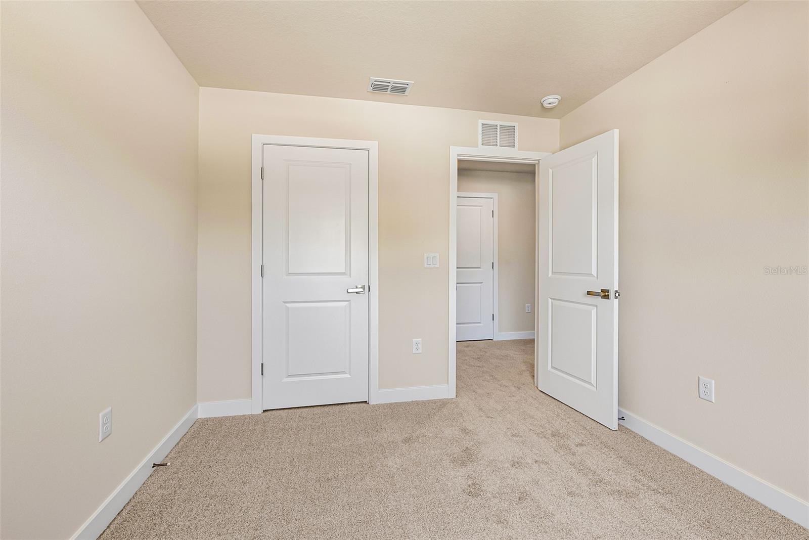 Image 8 of 13 For 1855 Kendall Pointe Place