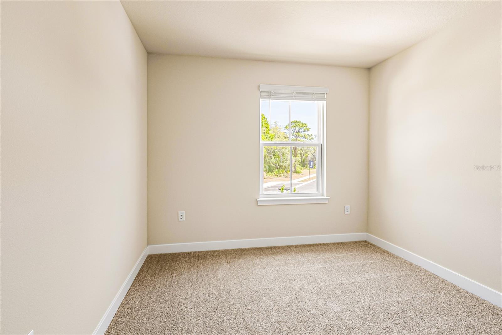 Image 9 of 13 For 1855 Kendall Pointe Place