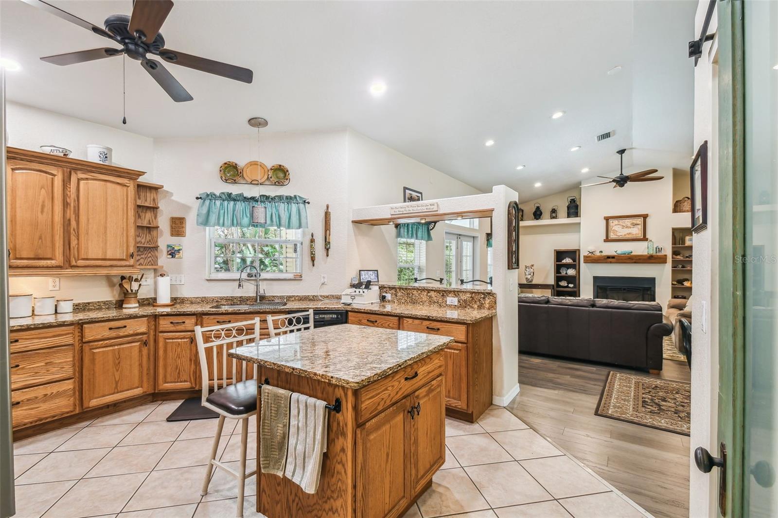 Image 17 of 79 For 11945 Darwin Avenue