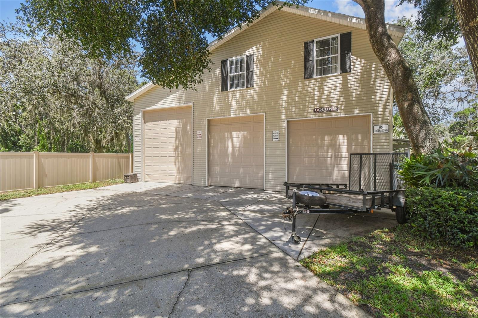 Image 43 of 79 For 11945 Darwin Avenue
