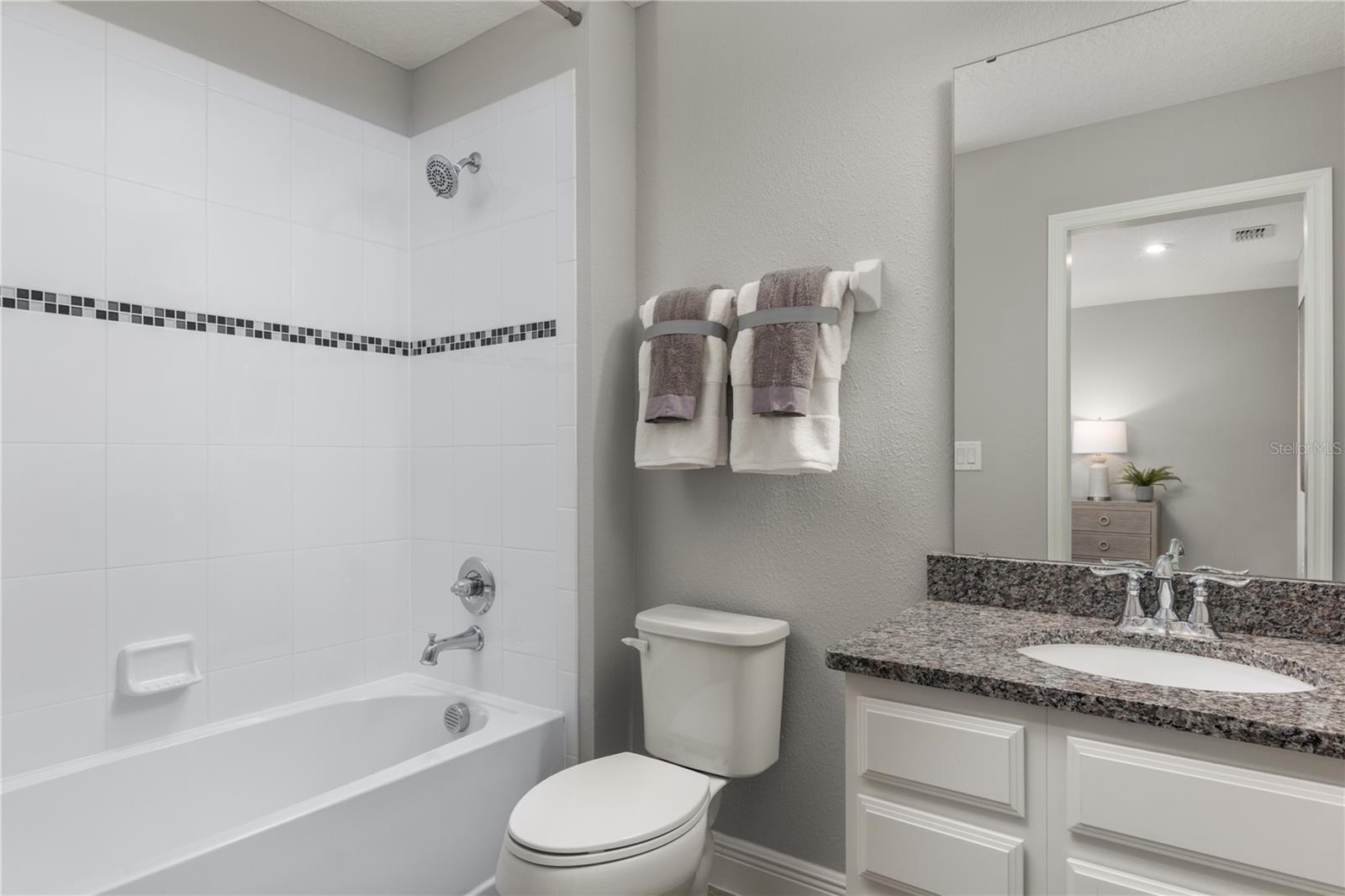 Image 19 of 21 For 3810 Isle Royal Place