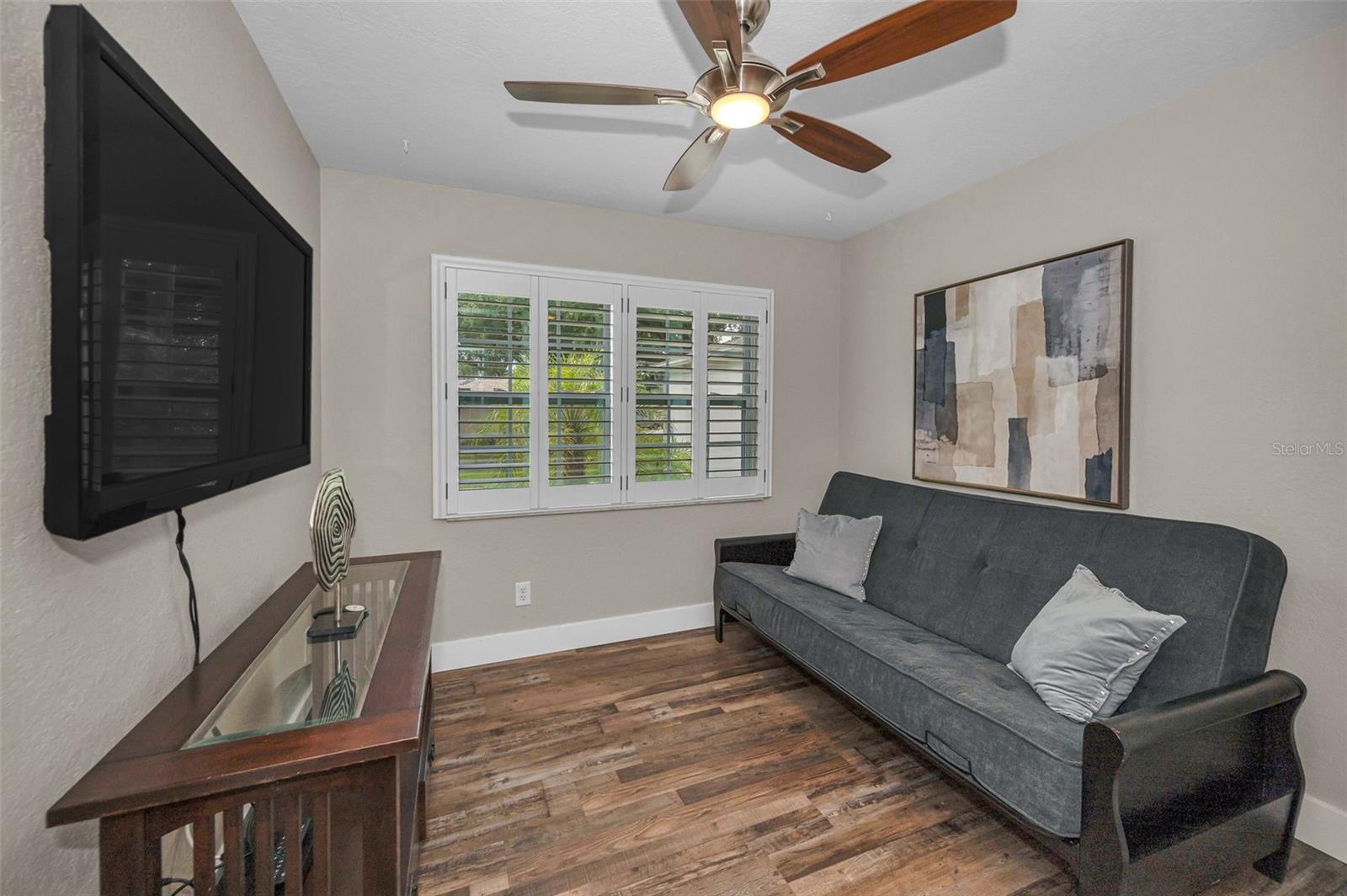 Image 14 of 34 For 3722 River Oaks Court 3722