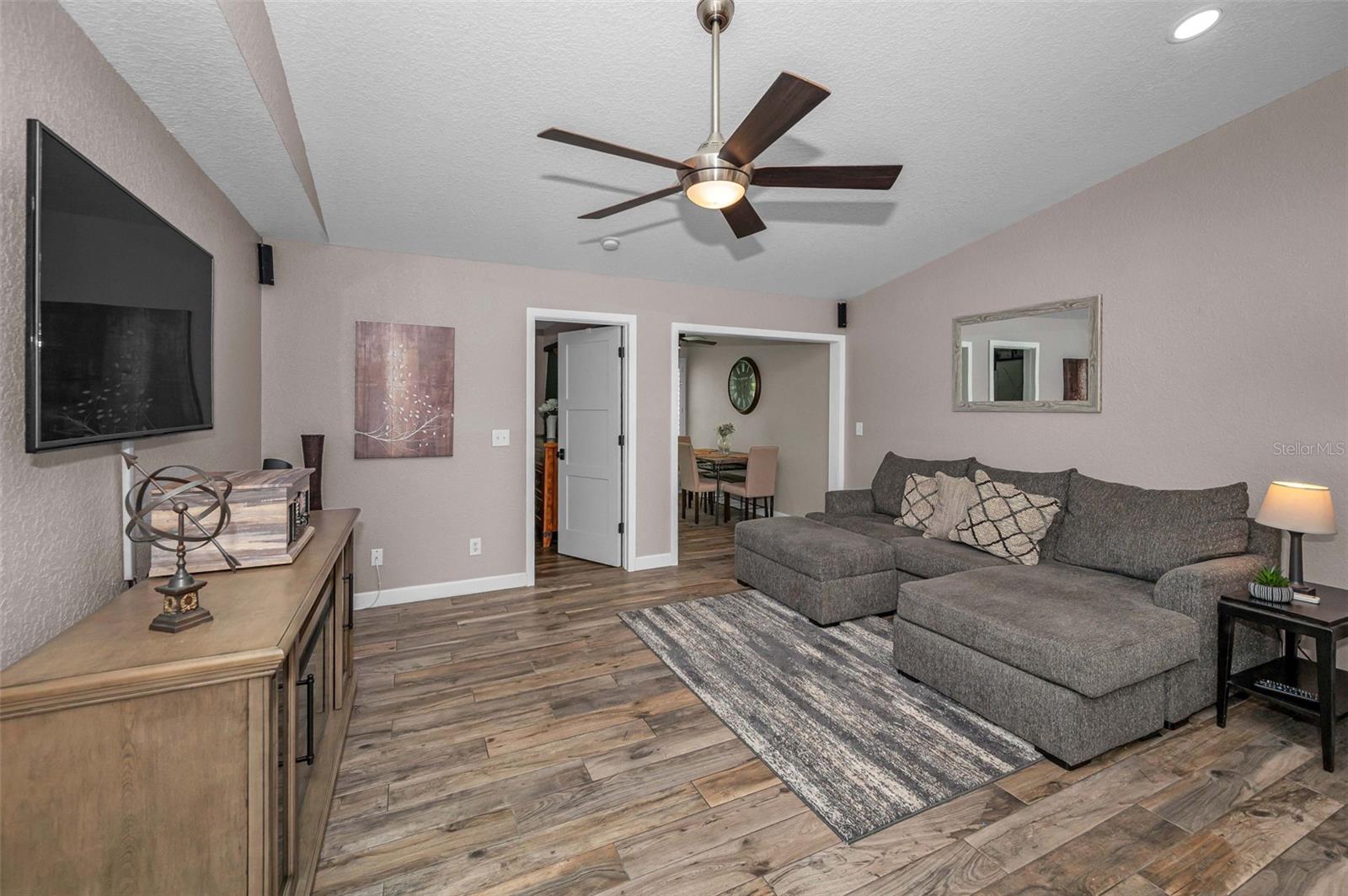 Image 3 of 34 For 3722 River Oaks Court 3722