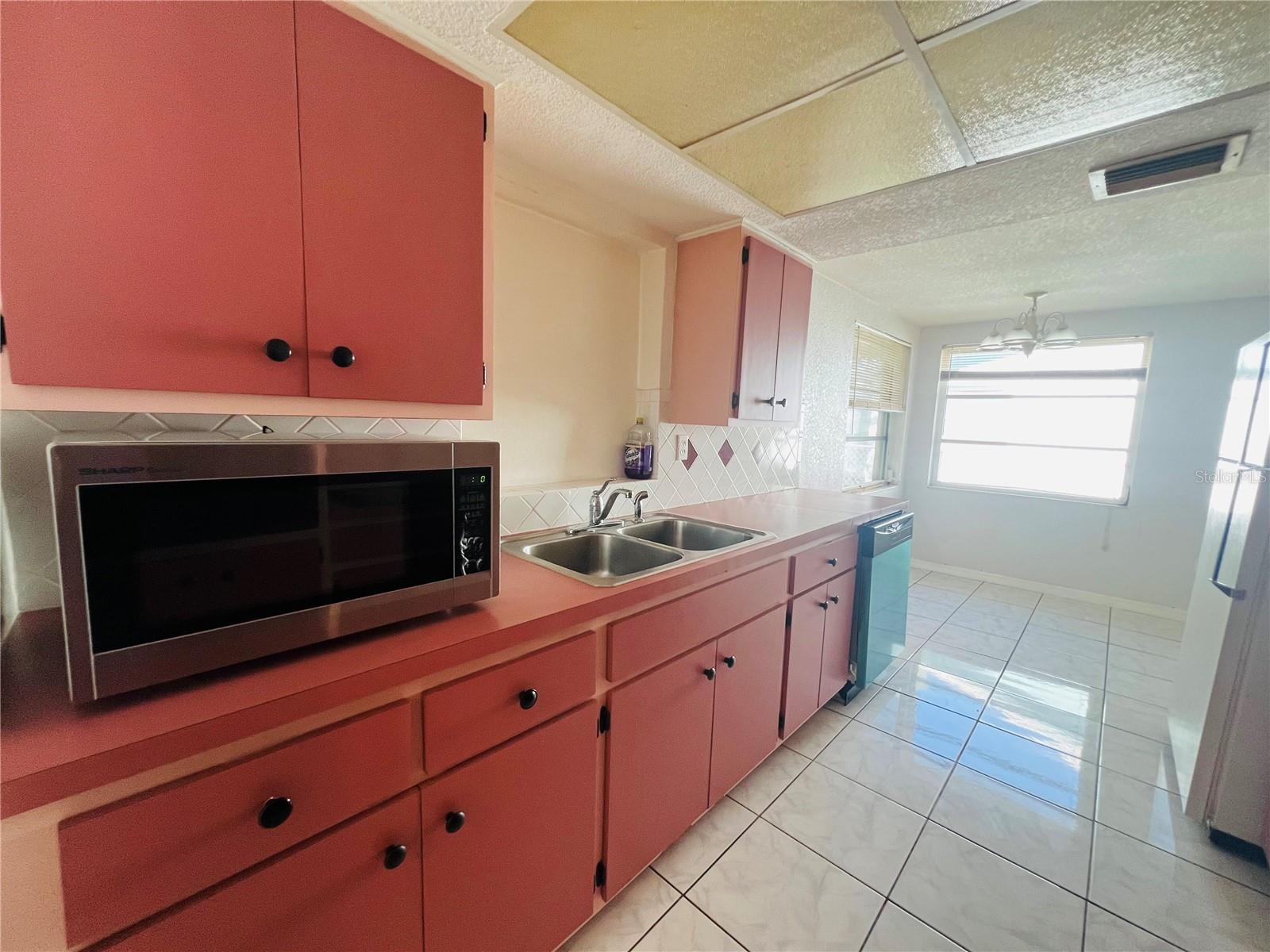 Image 11 of 36 For 7104 Mayfield Drive