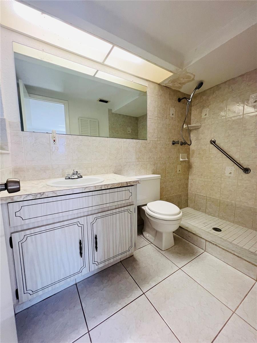 Image 19 of 36 For 7104 Mayfield Drive