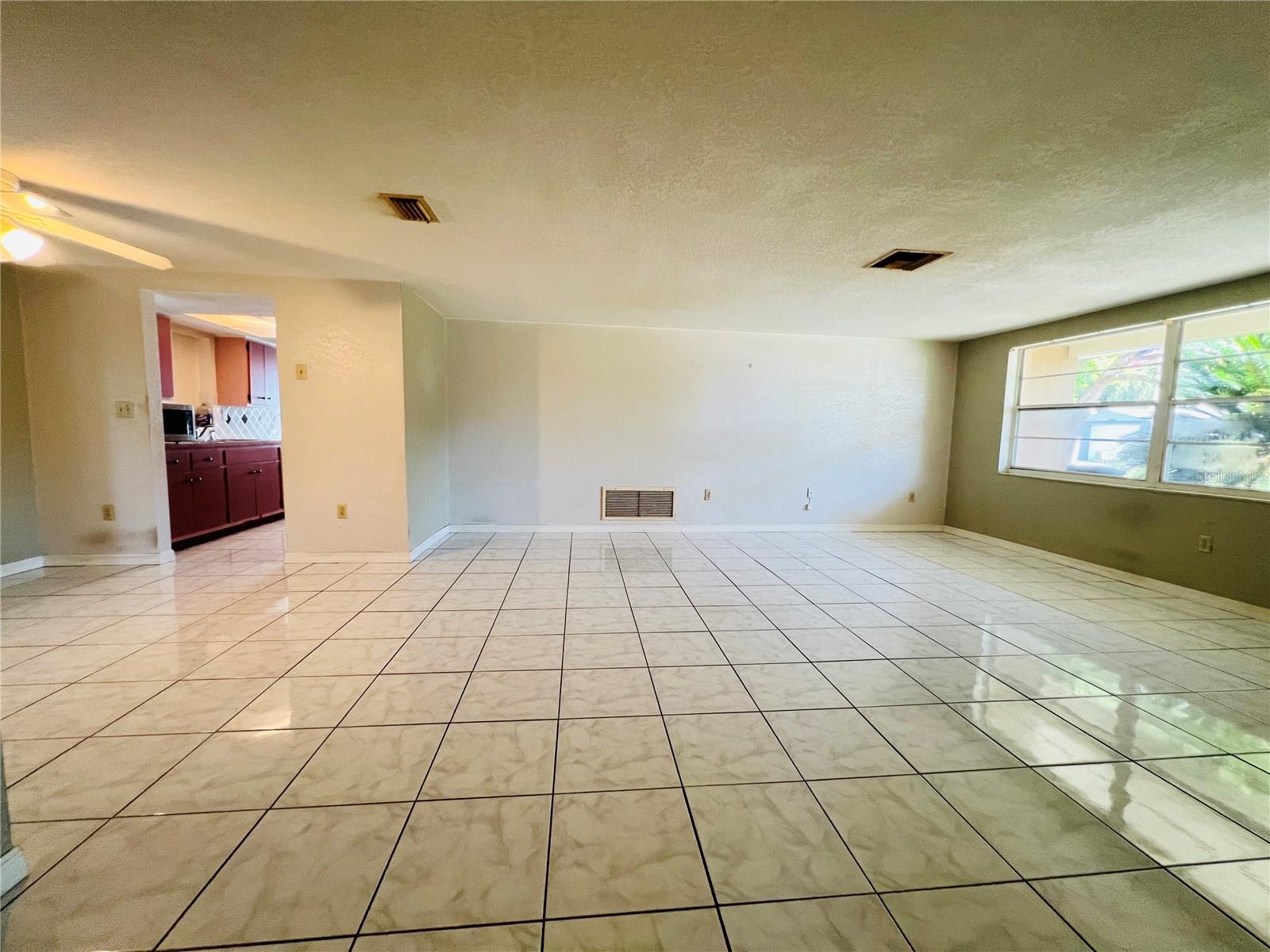 Image 6 of 36 For 7104 Mayfield Drive