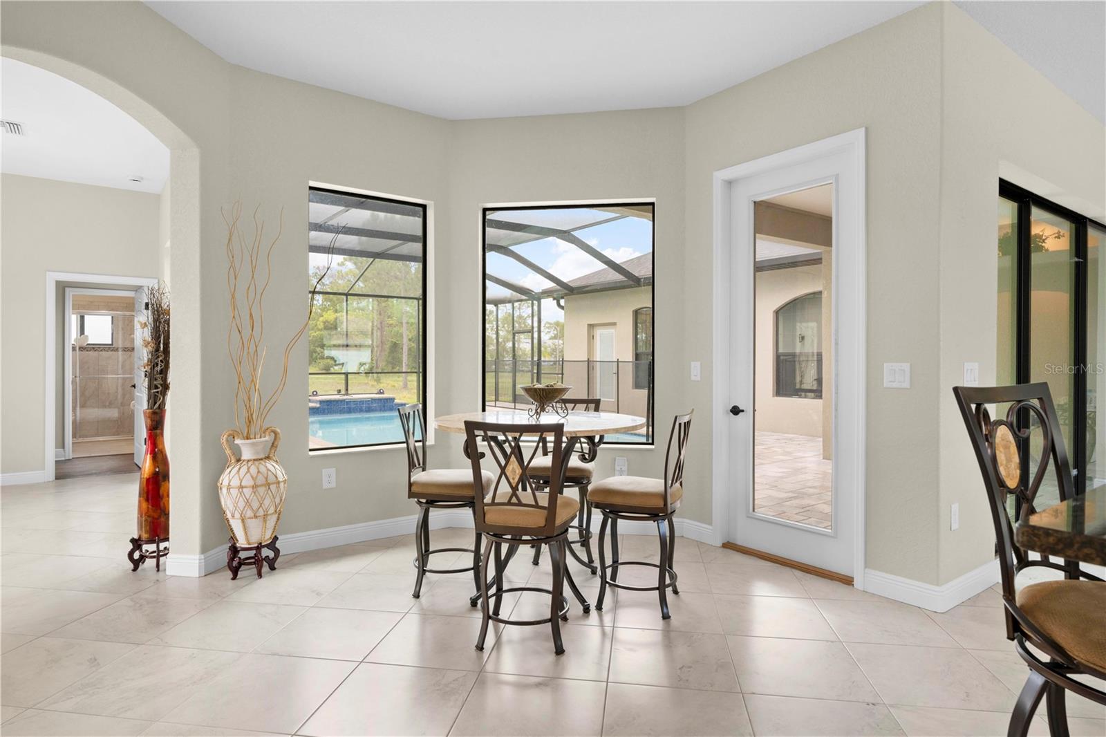 Image 17 of 63 For 13262 Lauren Drive