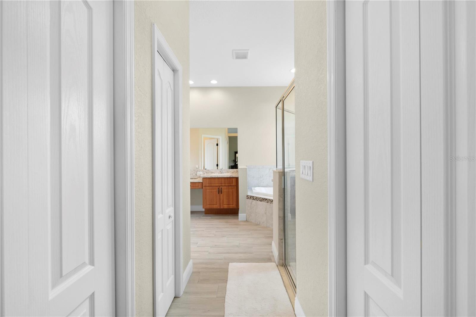Image 29 of 63 For 13262 Lauren Drive
