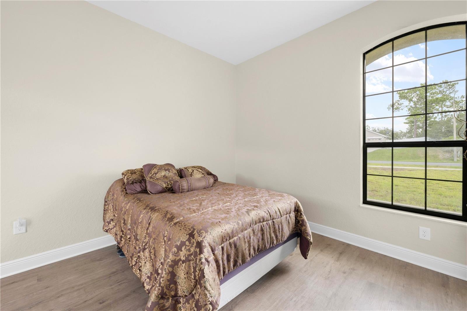 Image 39 of 63 For 13262 Lauren Drive
