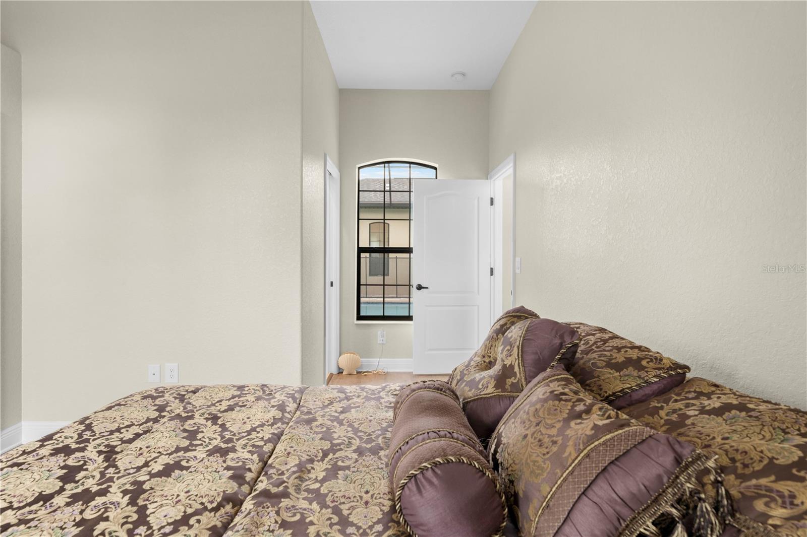 Image 40 of 63 For 13262 Lauren Drive