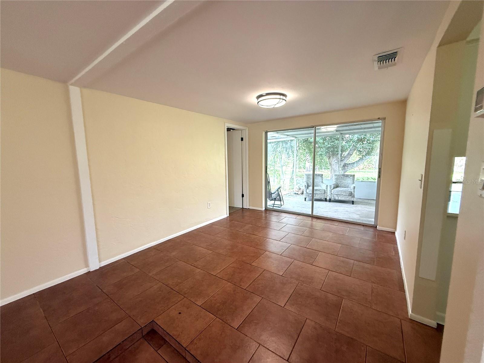 Image 18 of 35 For 12406 Cobble Stone Drive