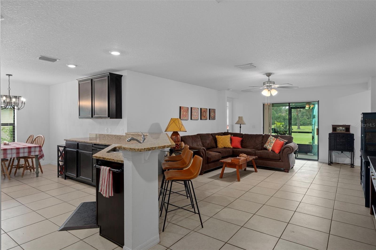 Image 8 of 36 For 6910 Redbay Drive