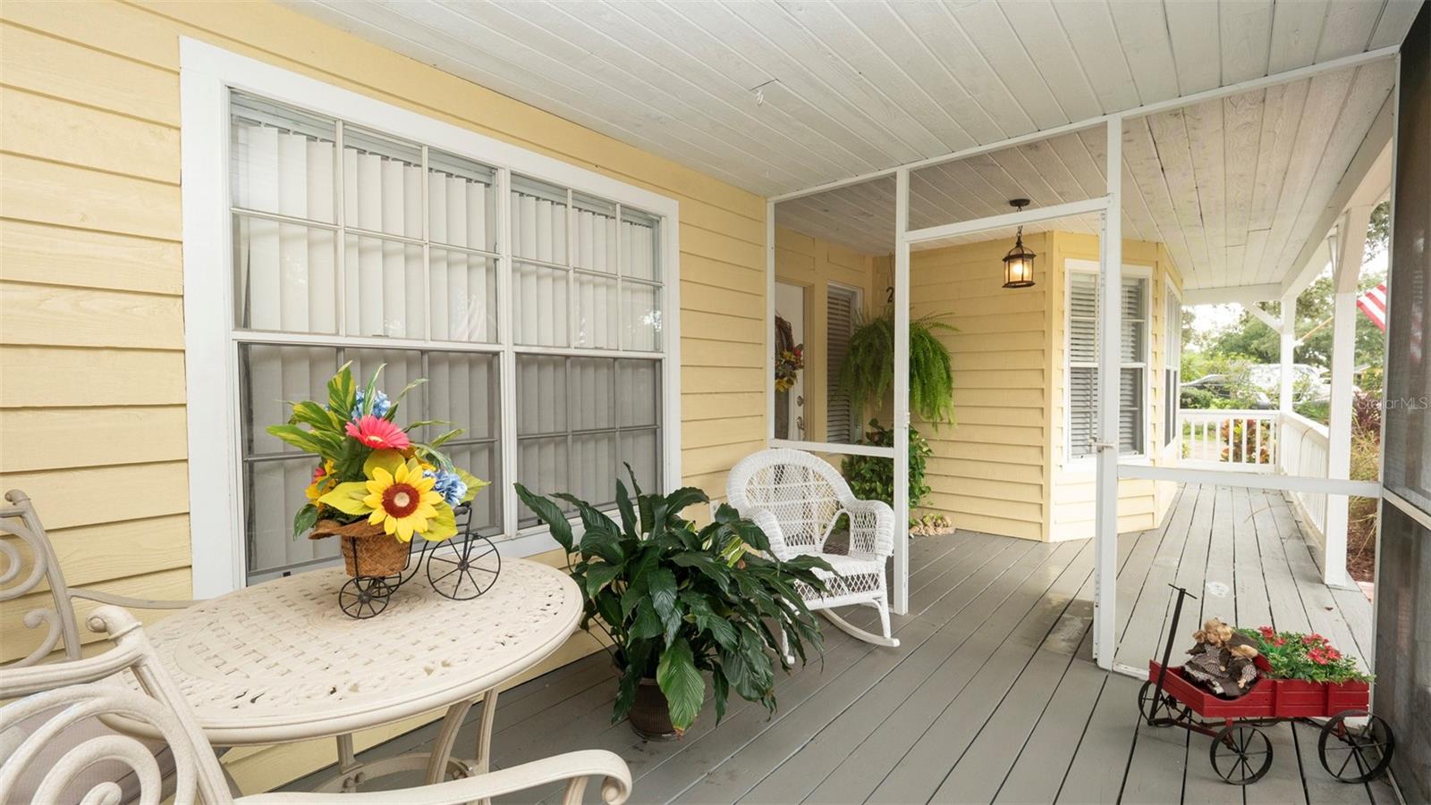 Listing photo id 28 for 12433 Willow Tree Avenue