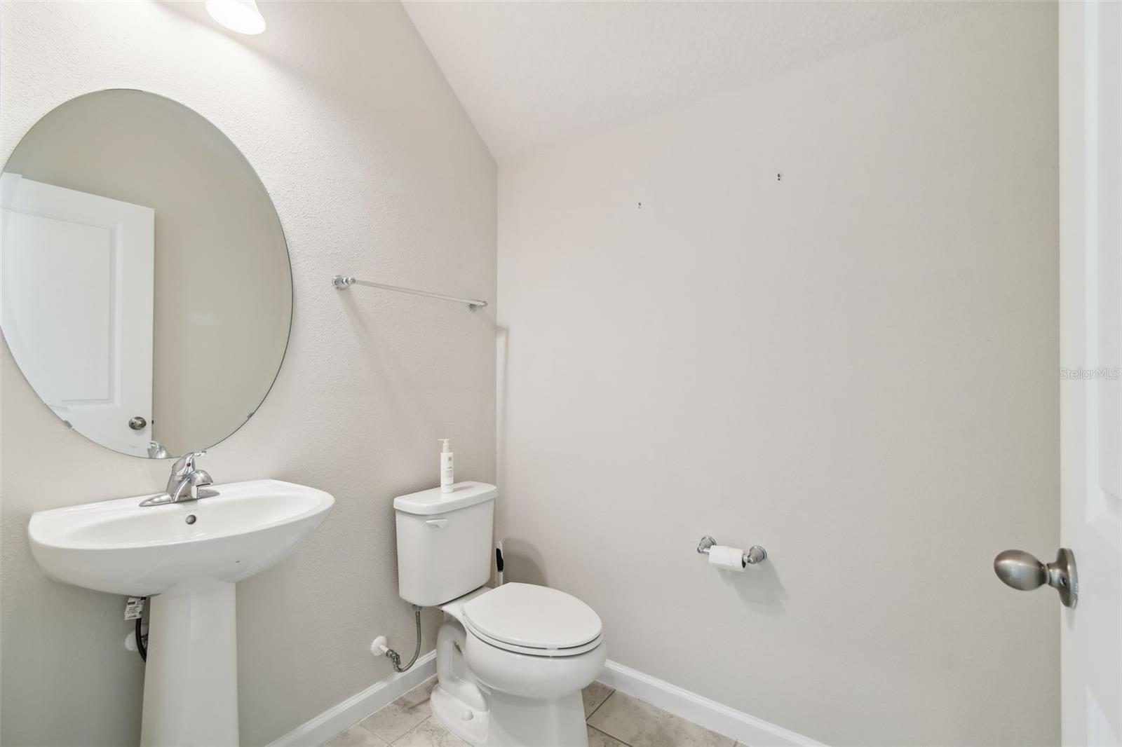 Image 13 of 81 For 11920 Thorncrest Drive