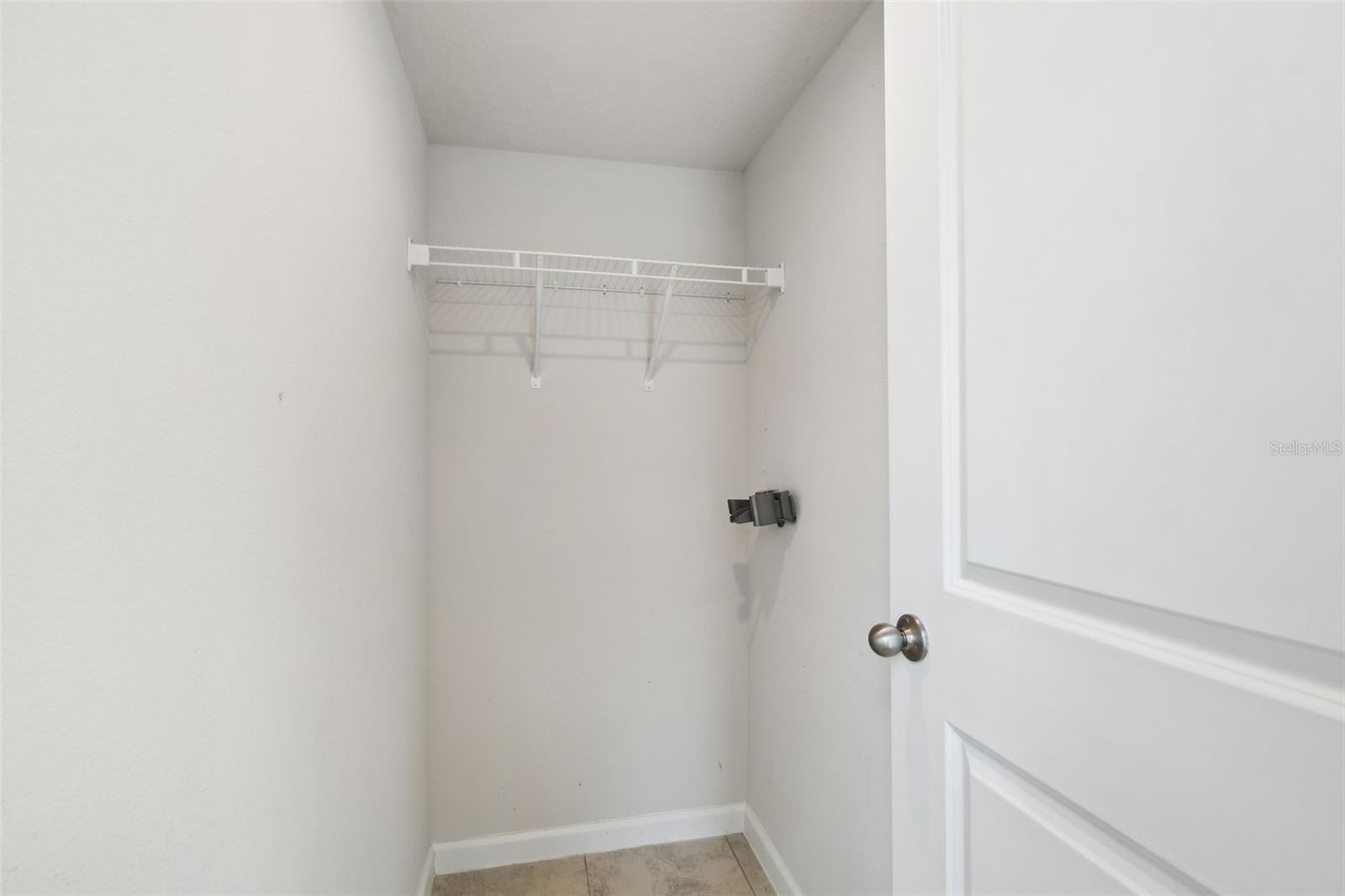 Image 21 of 81 For 11920 Thorncrest Drive