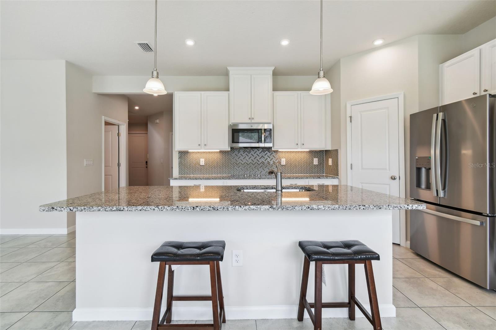 Image 25 of 81 For 11920 Thorncrest Drive