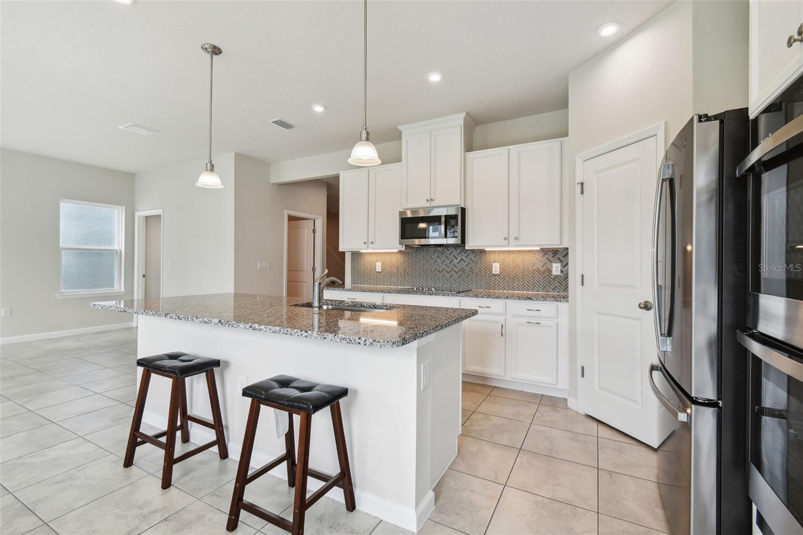 Image 26 of 81 For 11920 Thorncrest Drive