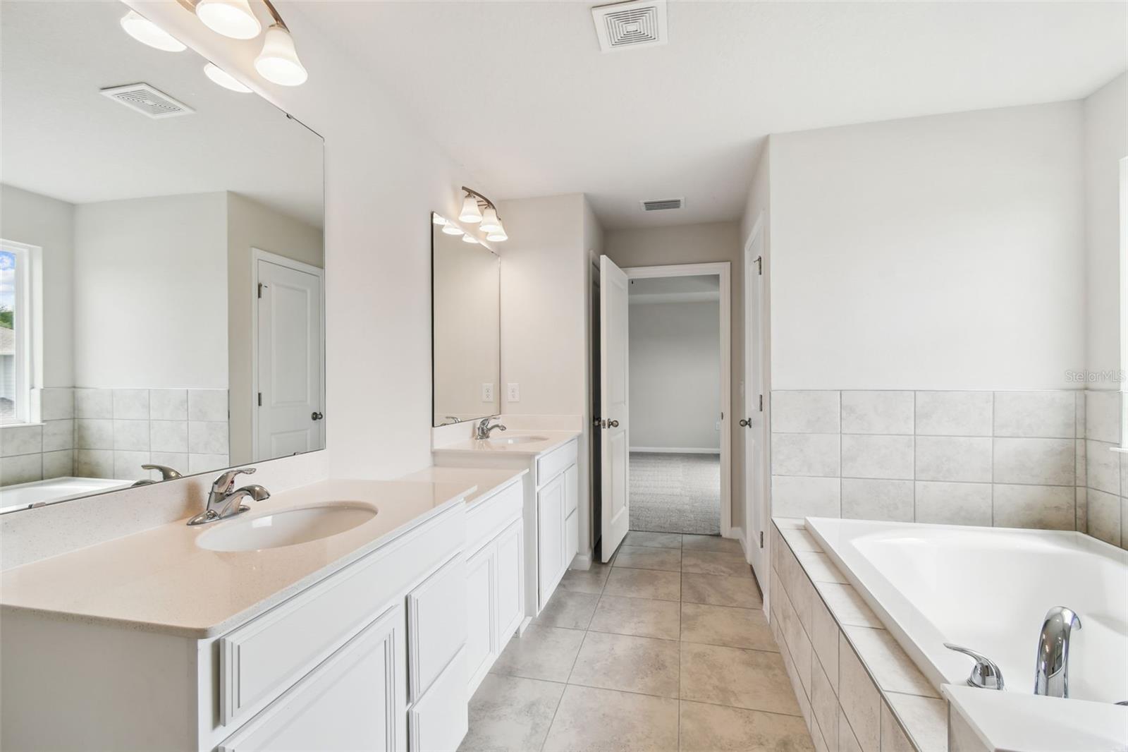 Image 47 of 81 For 11920 Thorncrest Drive