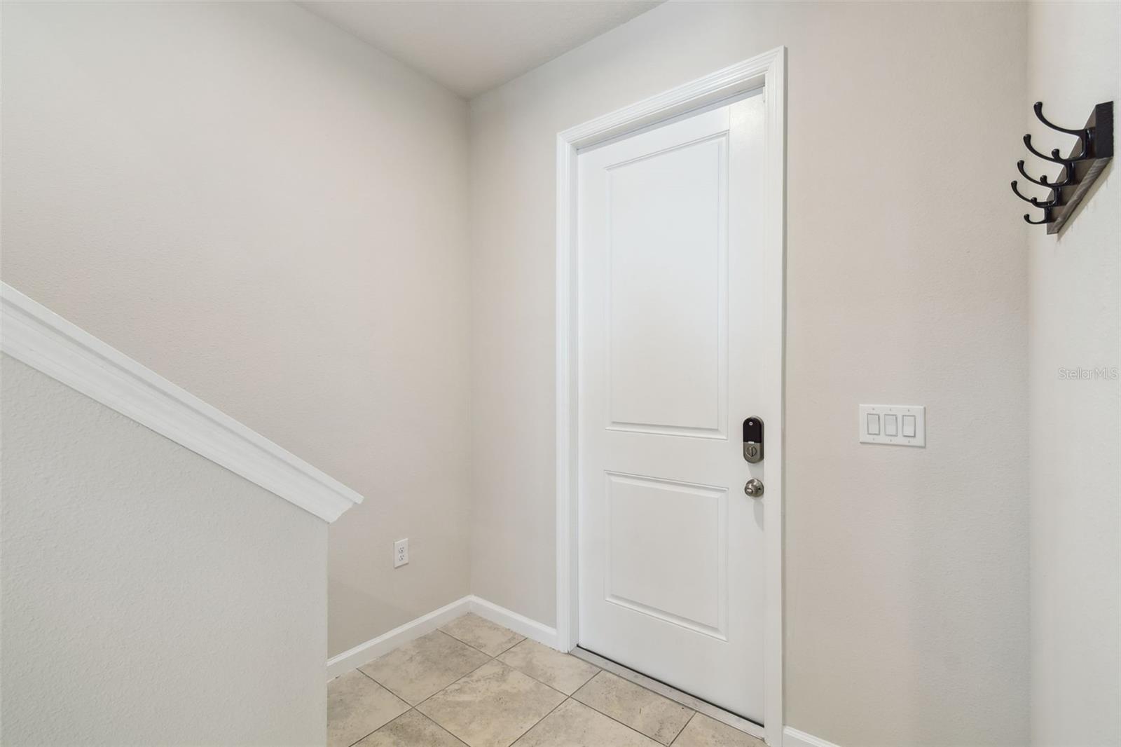 Image 9 of 81 For 11920 Thorncrest Drive
